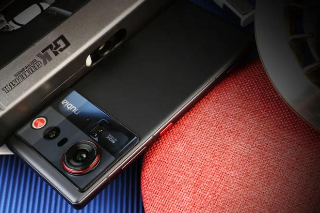 ”！努比亚 Z80 Ultra深度体验不朽情缘首页一台不妥协的“街拍游戏机(图13)